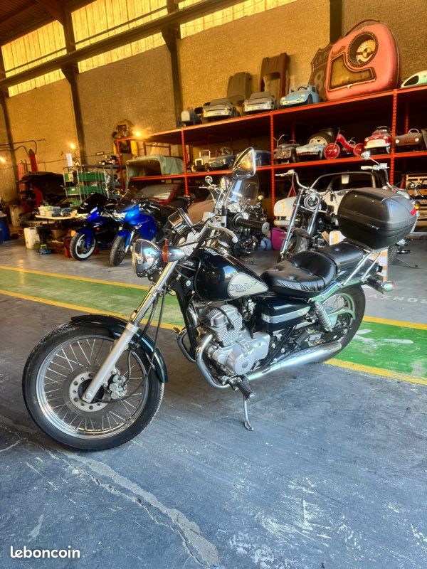 Honda Rebel 125 superbe état