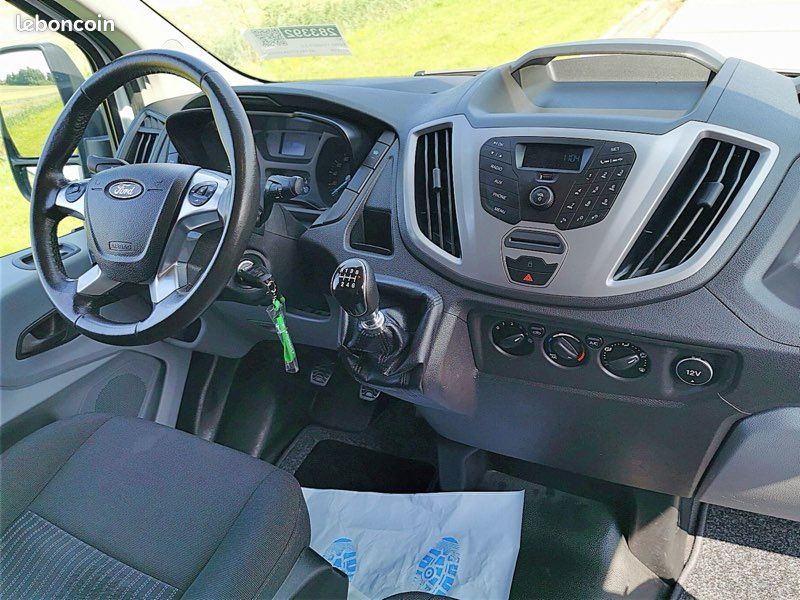 Ford Custom 9 places mini van, photo 5